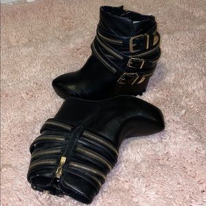 BCBGENERATION LEATHER BOOTS